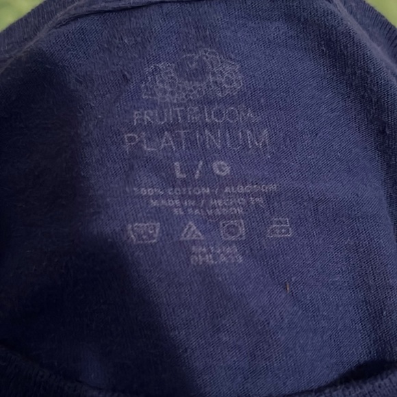 Brand is fruit of a loom. Size large in women’s. Dark royal blue. - Picture 2 of 3